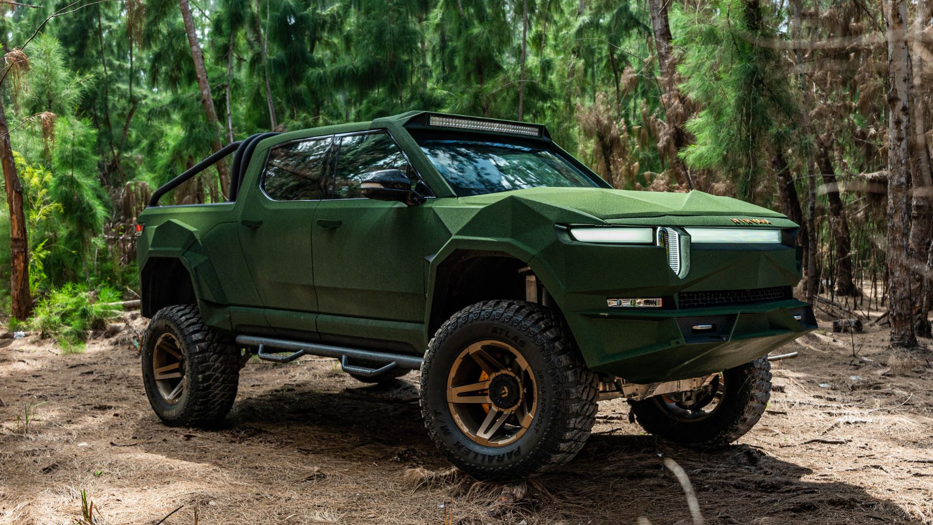 Electric Nirvana: Apocalypse Makes The Rivian R1T Radically More ...