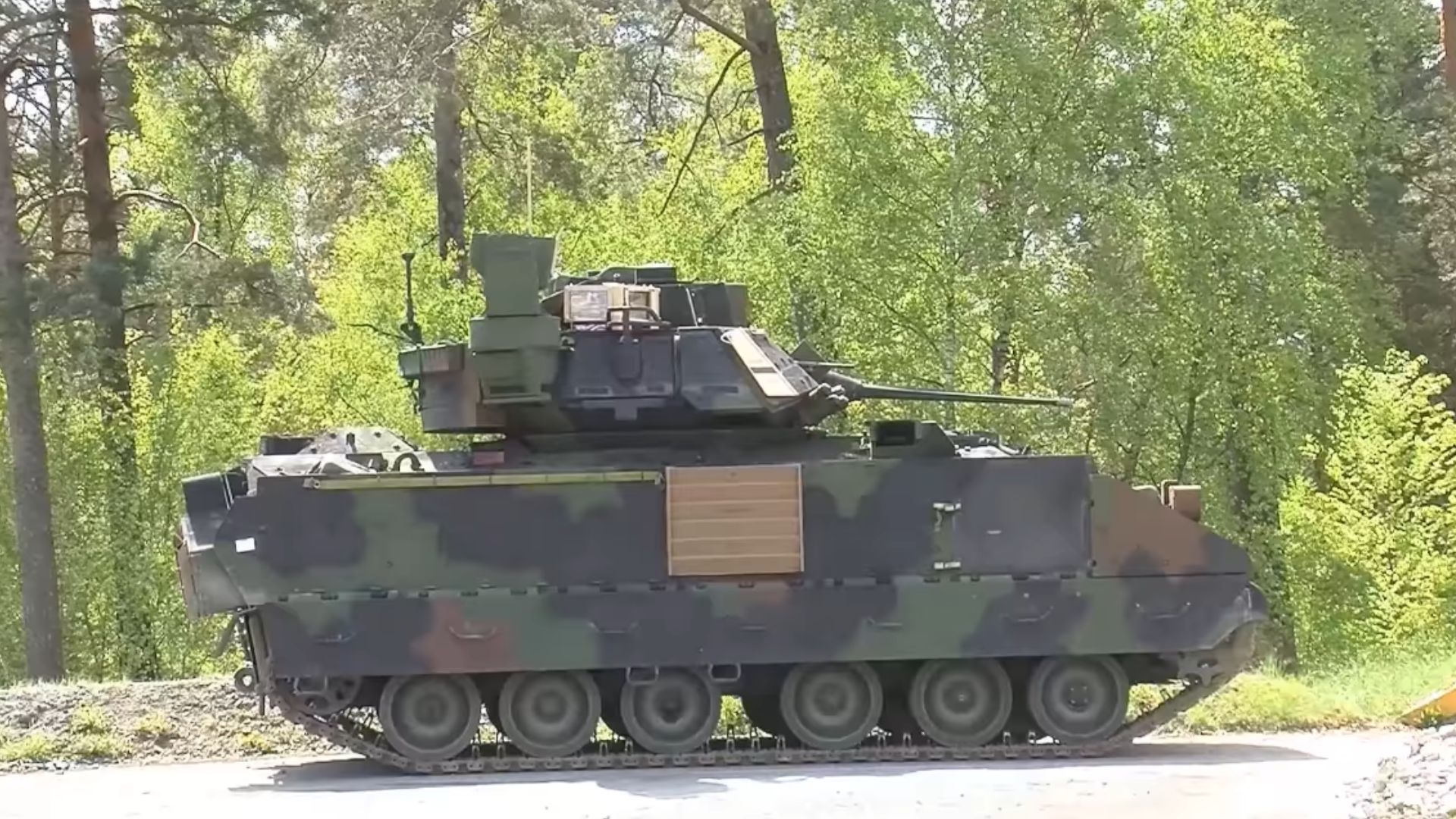 The Nine Lives Of The Bradley Fighting Vehicle - Backfire News