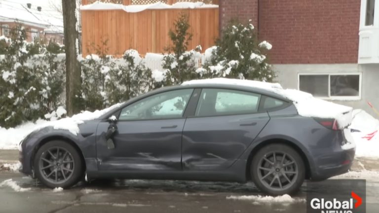 Montreal Snowplow Damages Multiple Cars