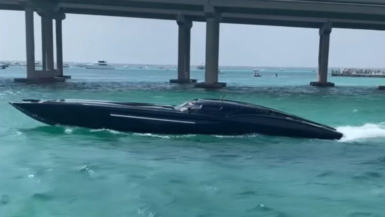 This Corvette Boat Leaves The Authorities Eating Sea Spray