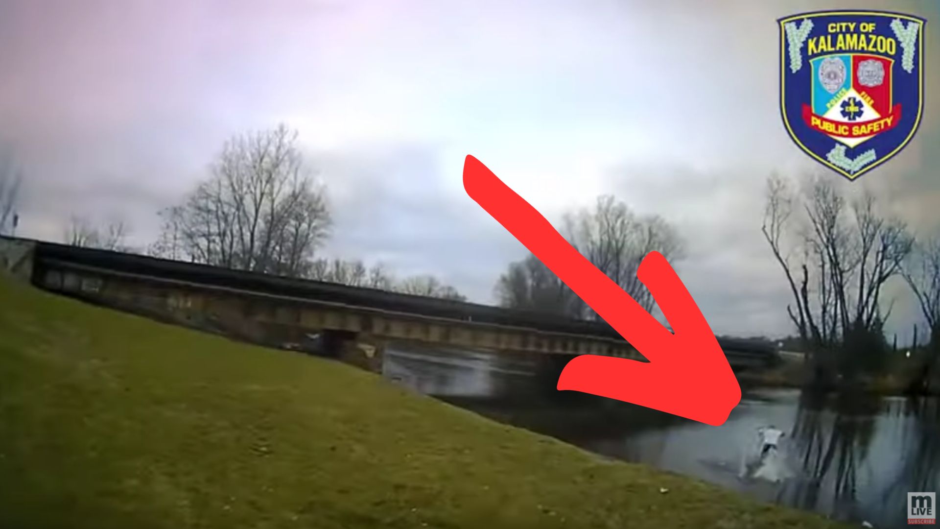 Fleeing Motorcyclist Jumps Into River For Ridiculous Escape Attempt