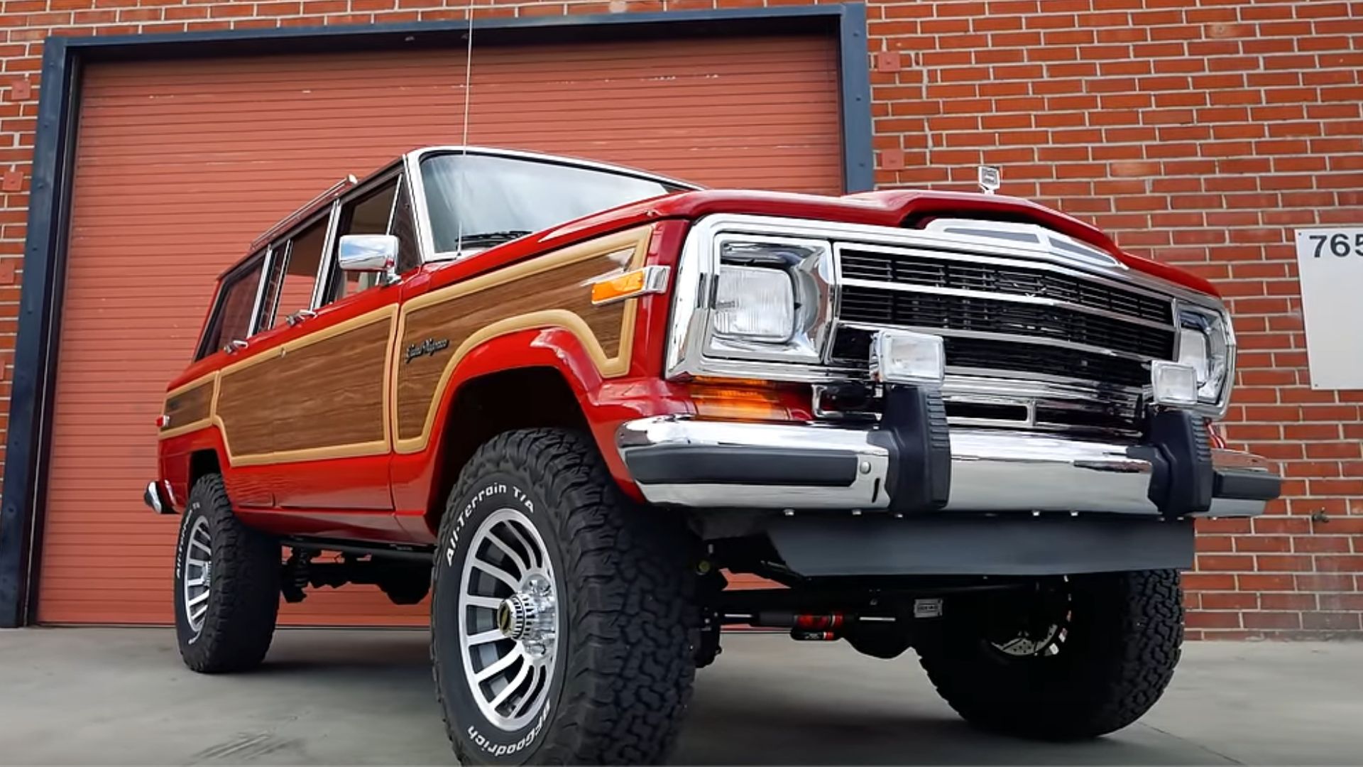 Classic Jeep Grand Wagoneer Rips With Hellcat Redeye Swap