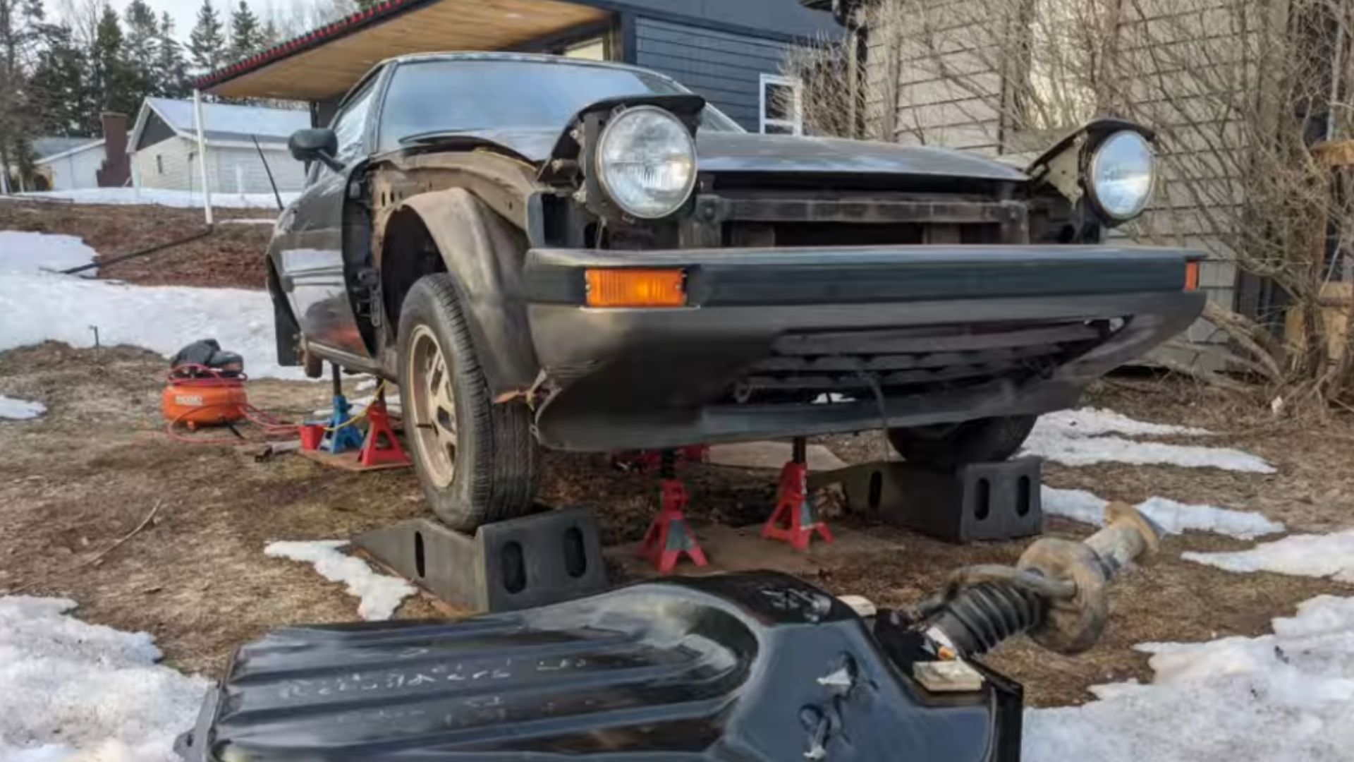 Watch A 1983 Mazda RX 7 Get Fully Restored In Just Four Minutes