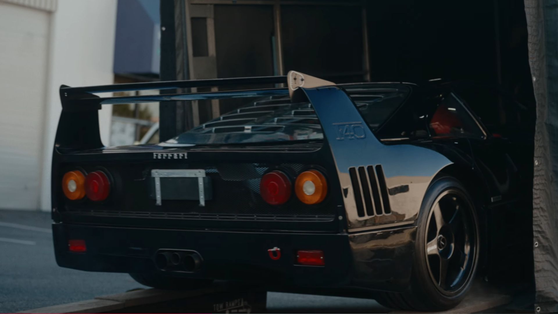 Ferrari F40 Unboxing Video Is Incredible