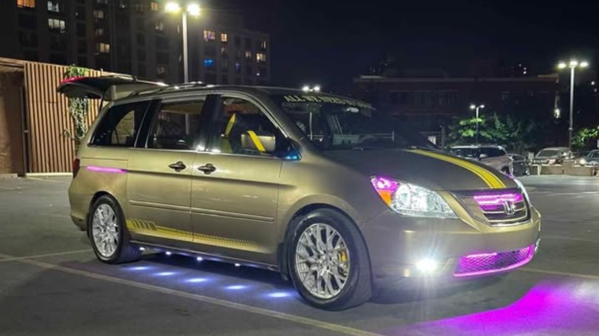 Tricked Out 2009 Honda Odyssey Is The Real Swagger Wagon