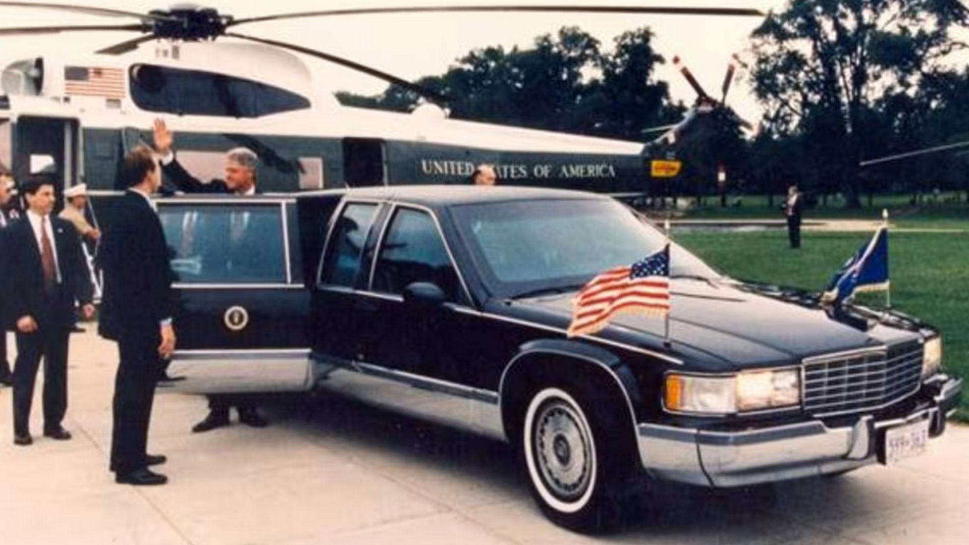 Bill Clintons Presidential Limo Is Up For Grabs