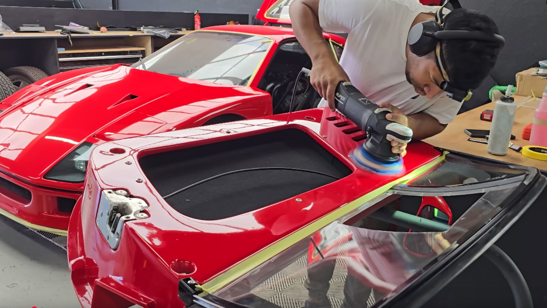 Ferrari F40 Detailing Goes Next Level
