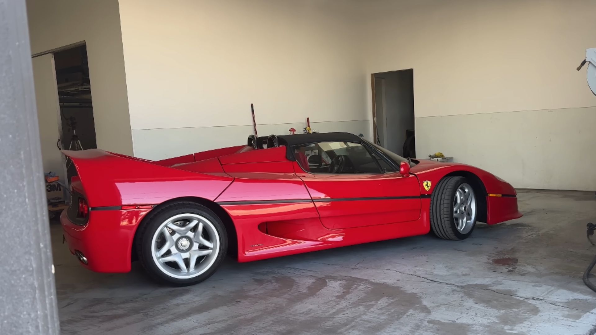 Ferrari F50 Gets Incredibly Thoroughly Detailed