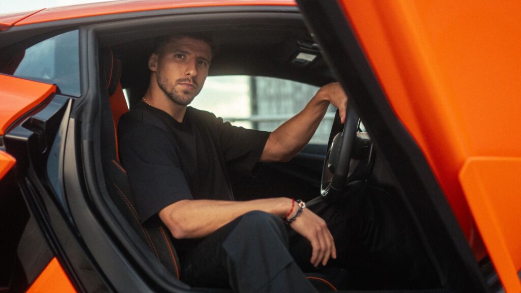 Image via Lamborghini