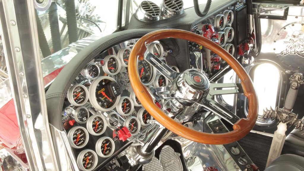 Image via Worldwide Auctioneers