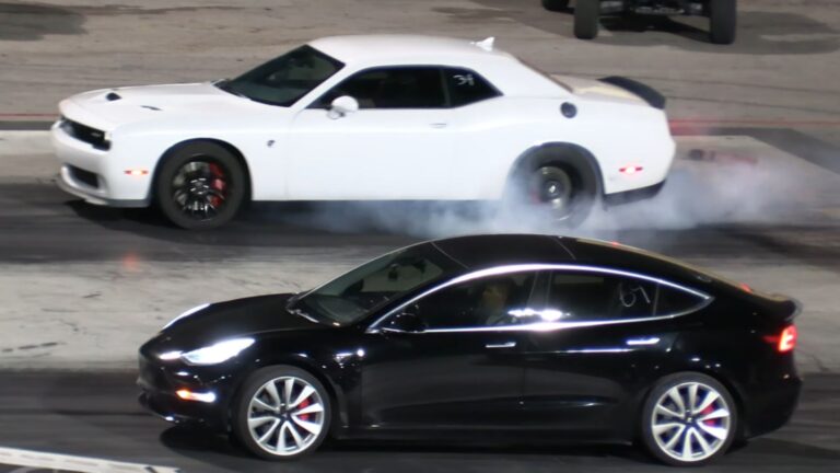 Smackdown On The Dragstrip American Muscle Vs Teslas
