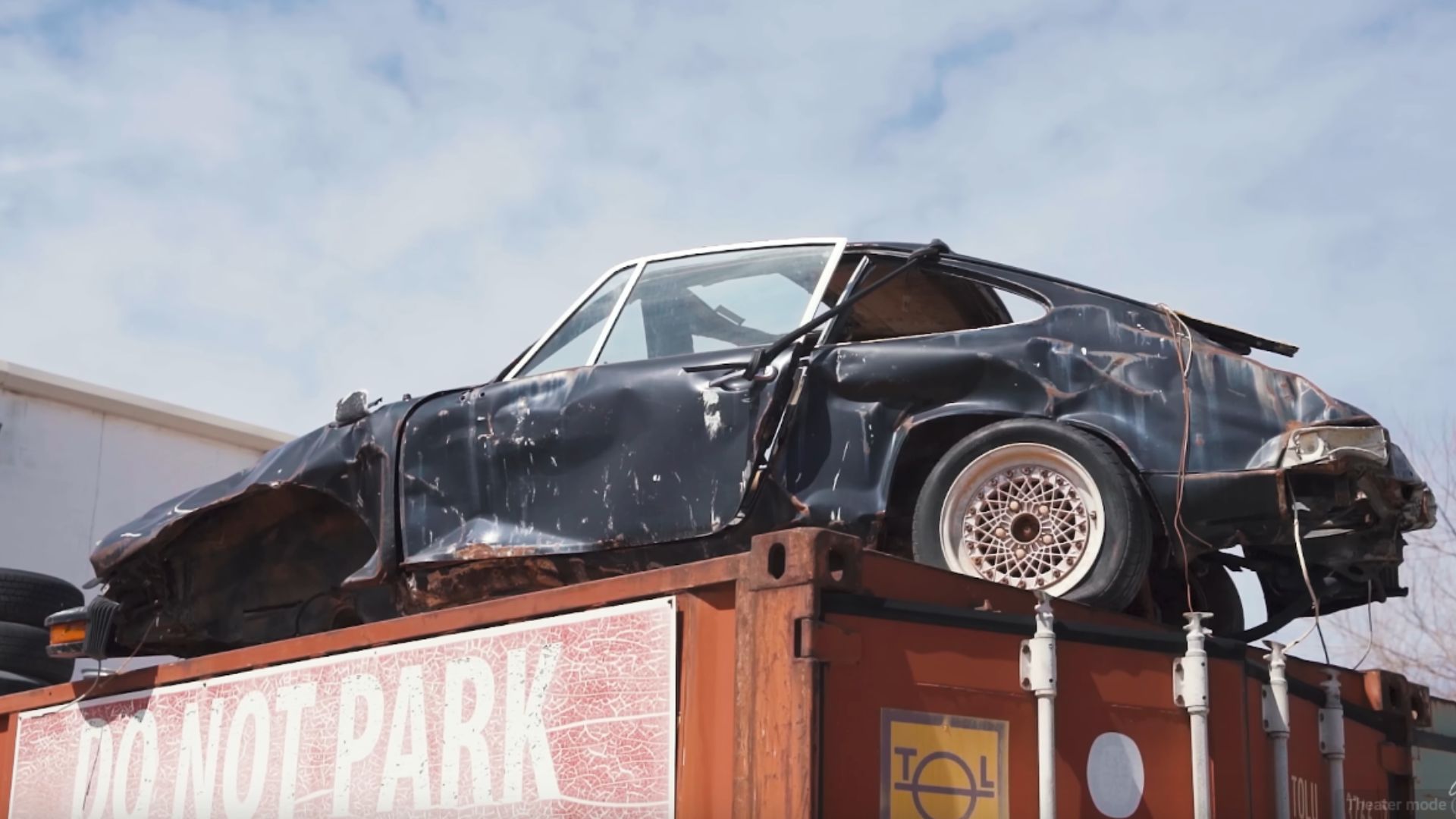Someone Actually Bought This Mangled 1976 Porsche 911