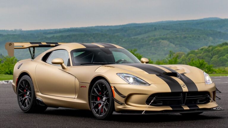 One Of One Dodge Viper GTC ACR Extreme Set To Auction