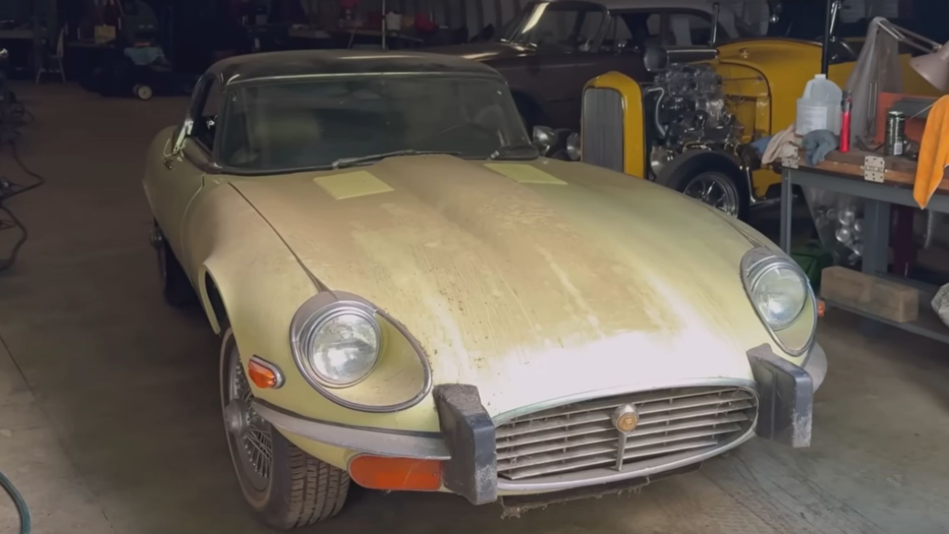 Abandoned Jaguar E Type Rescued By Millennials