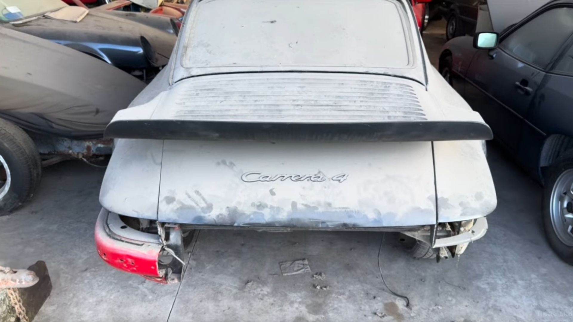 Abandoned Porsches Just Sit In This Dusty Showroom