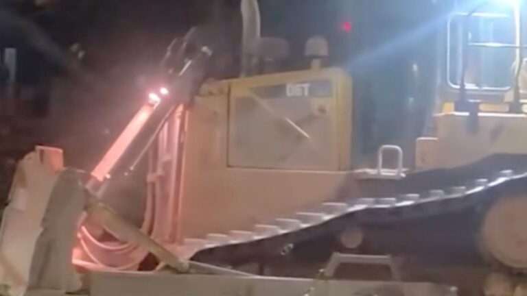 bulldozer-1676
