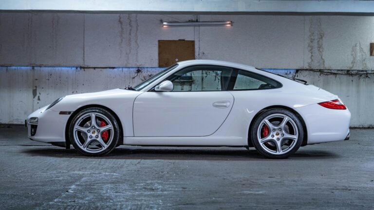 james-may-porsche-911-profile