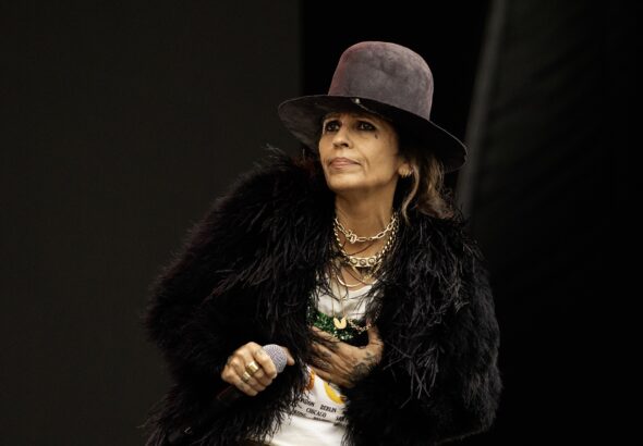 Linda_Perry_performing_live_in_2024