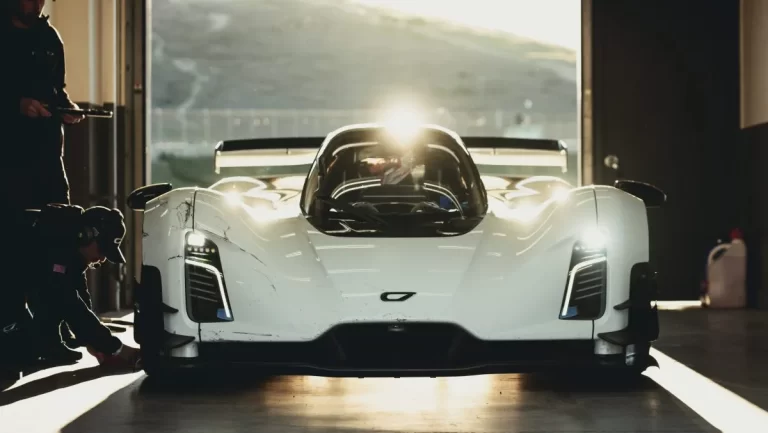 czinger-lap-record-2-e1765893459417