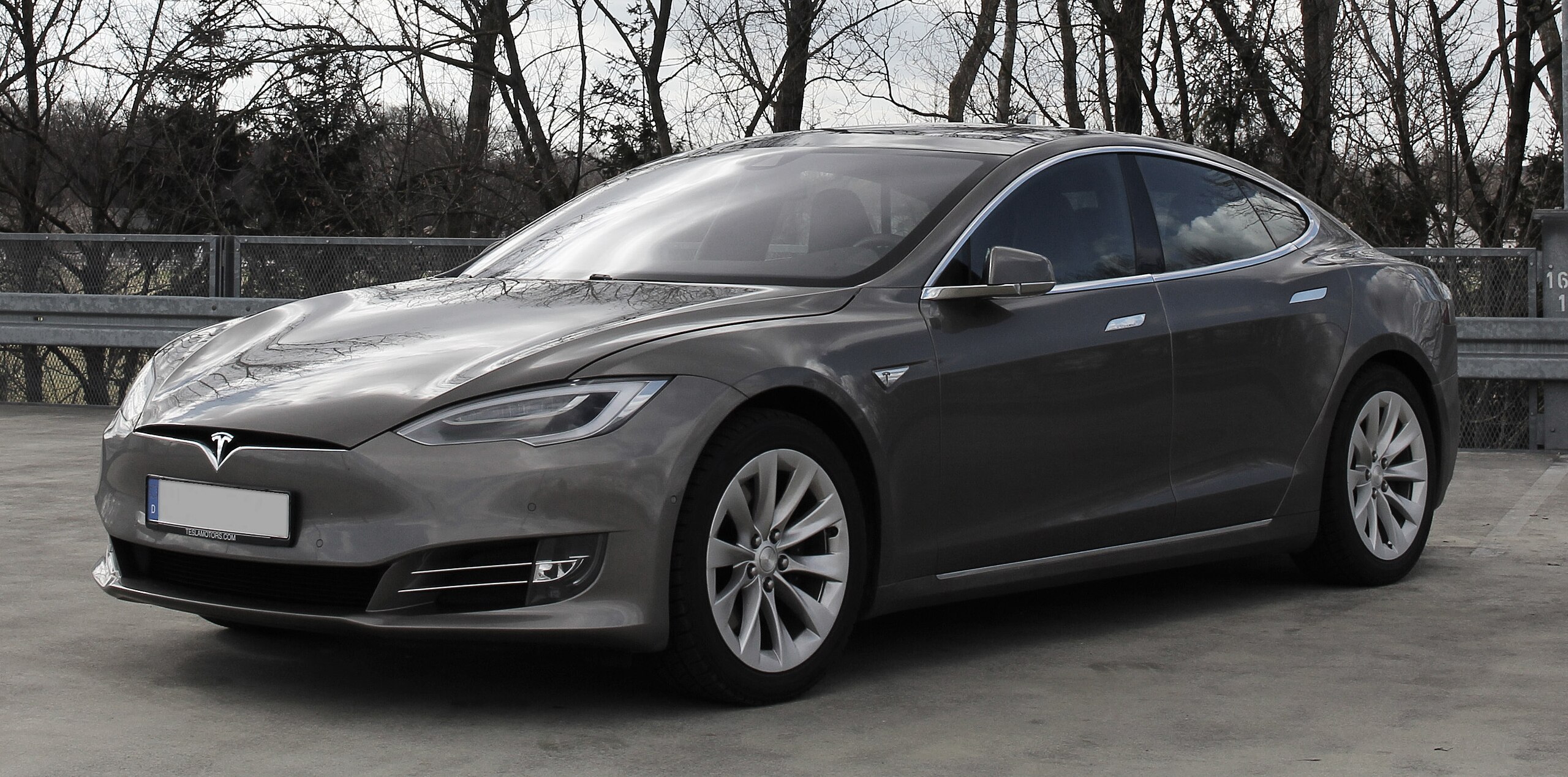 Tesla_Model_S_(Facelift_ab_04-2016)_(cropped)
