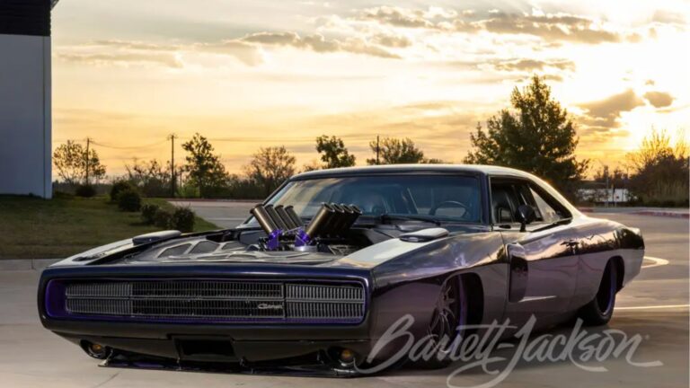 custom-charger-2556