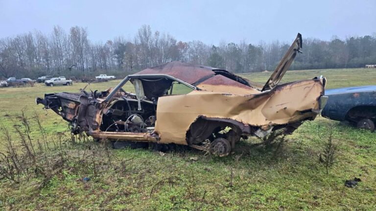 wrecked-charger-2548