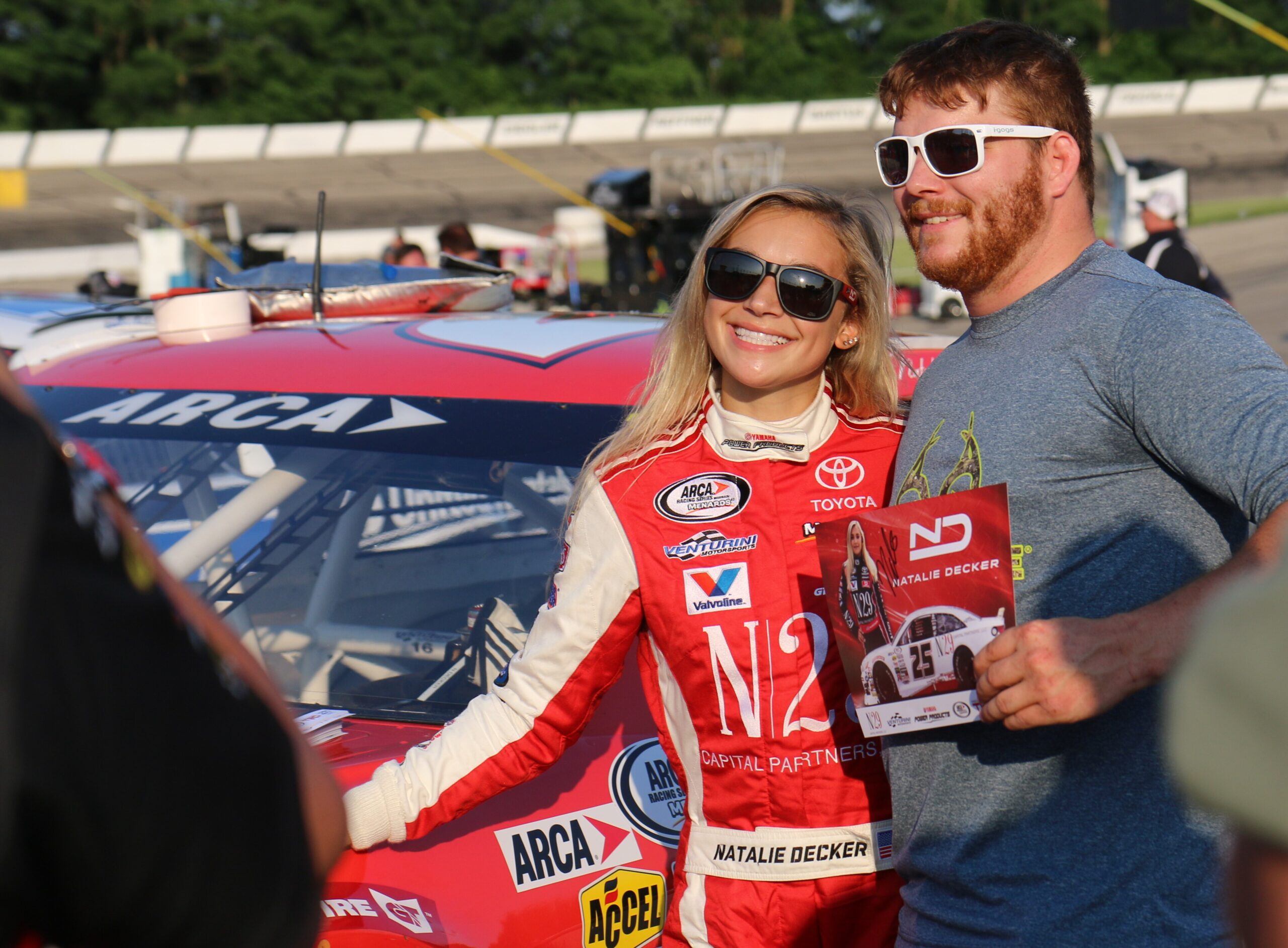 Natalie_Decker_poses_with_fan_2018_ARCA_Madison