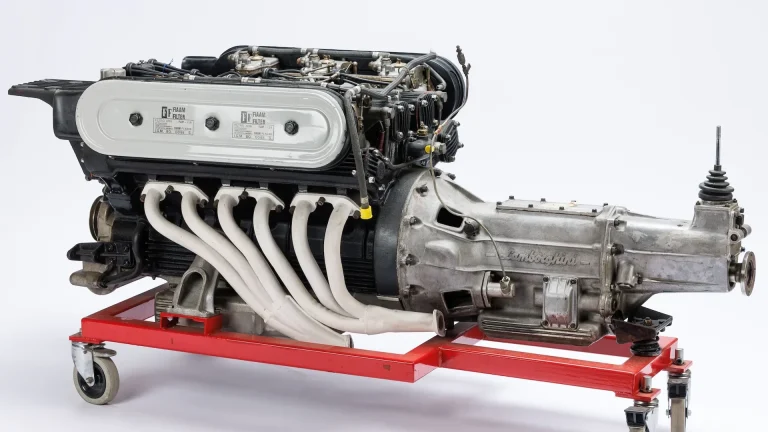 Lamborghini-Espada-V12-Engine
