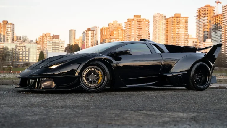 Liberty-Walk-Lamborghini-Murcielago-Sale-1