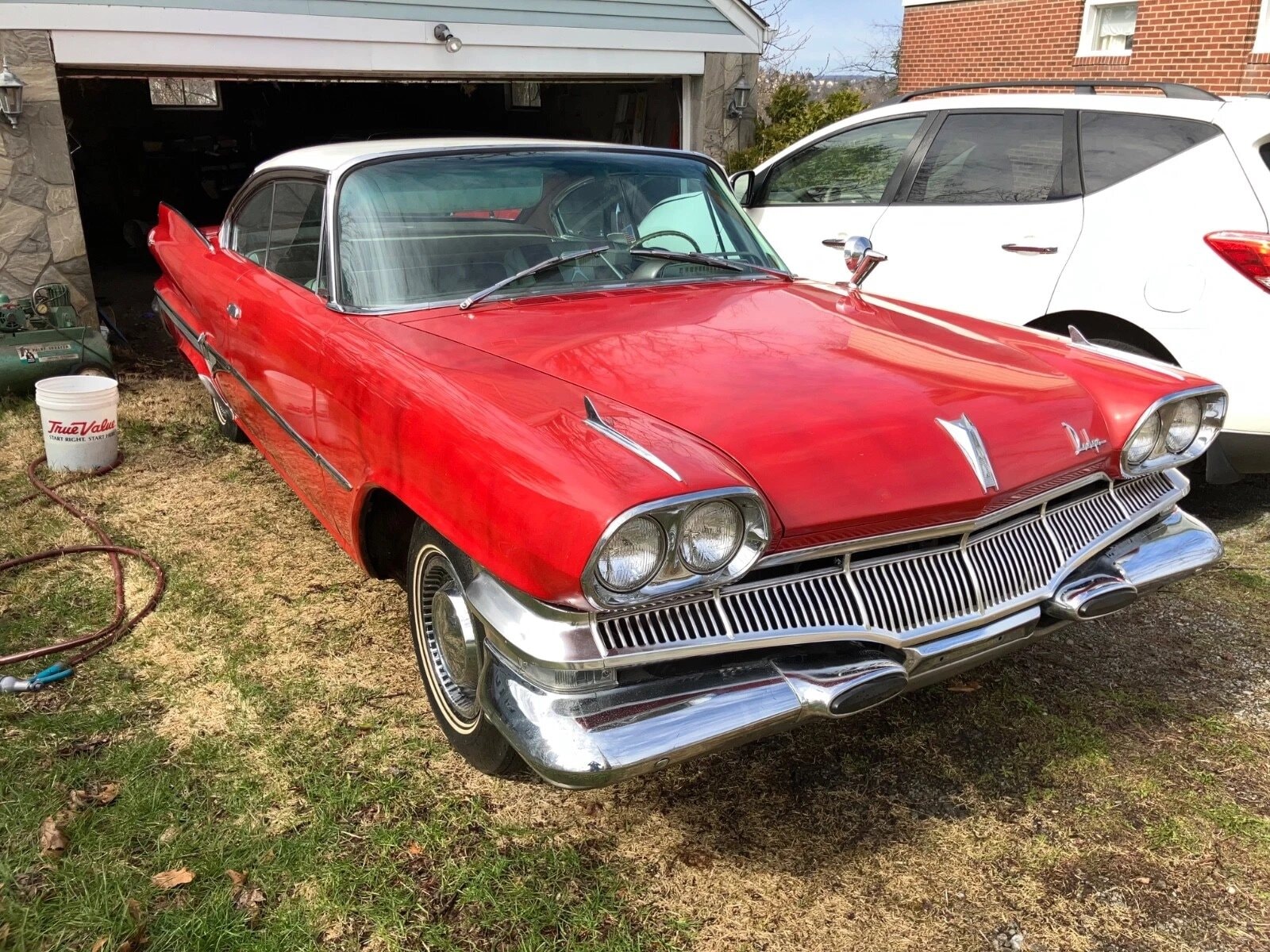 forgotten-one-year-gem-1960-dodge-dart-phoenix-sat-for-decades-odo-reads-9000-miles_2