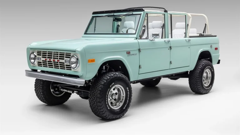 Custom-1974-Ford-Bronco-Formerly-Owned-By-Mark-Wahlberg-Exterior-001-Front-Three-Quarters