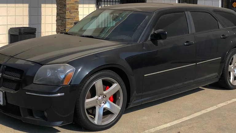 SRT-8_MAGNUM_HEMI