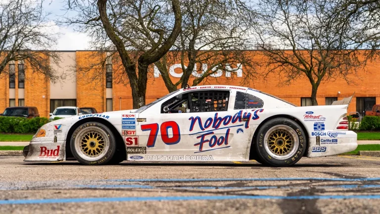 paul-newman-ford-mustang-cobra-01