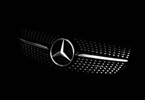 black and white mercedes benz logo