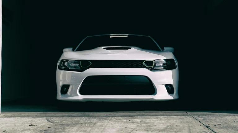 white bmw m 3 coupe