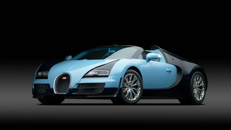 Bugatti Veyron 16.4 Grand Sport Vitesse Legend Jean-Pierre Wimille in Bleu Wimille and exposed dark blue carbon