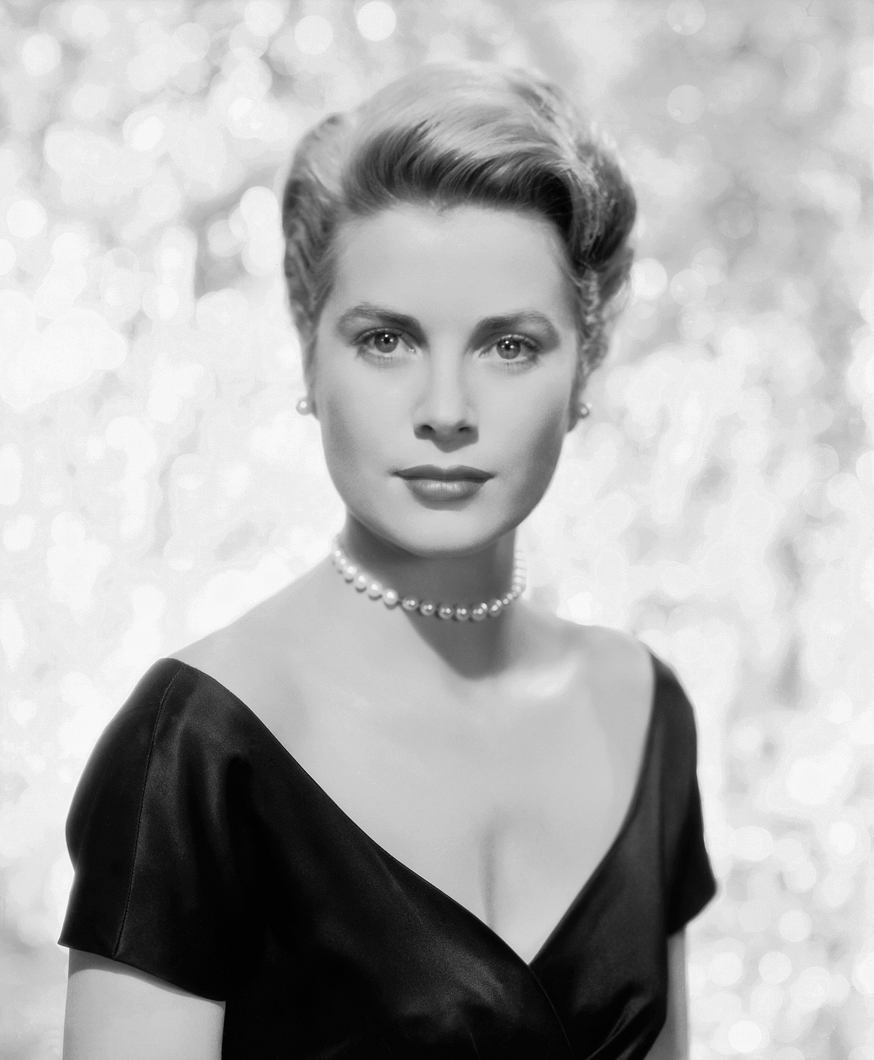 Grace Kelly in the mid-1950s, before she became Princess of Monaco
