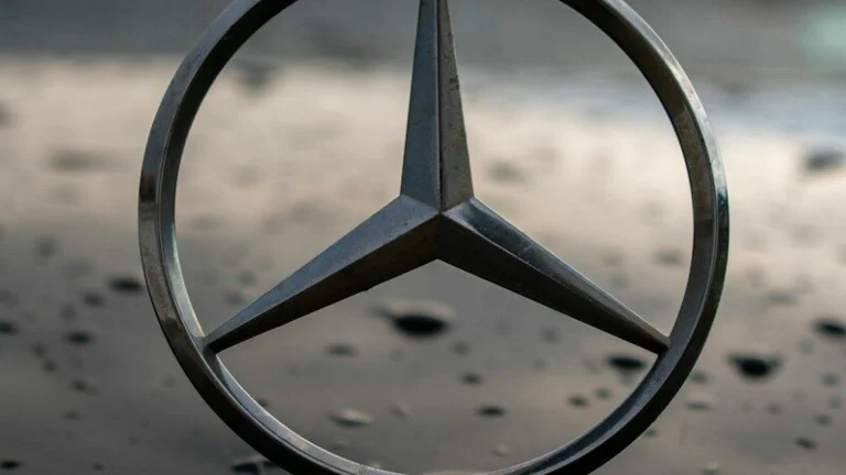 Mercedes-Benz emblem