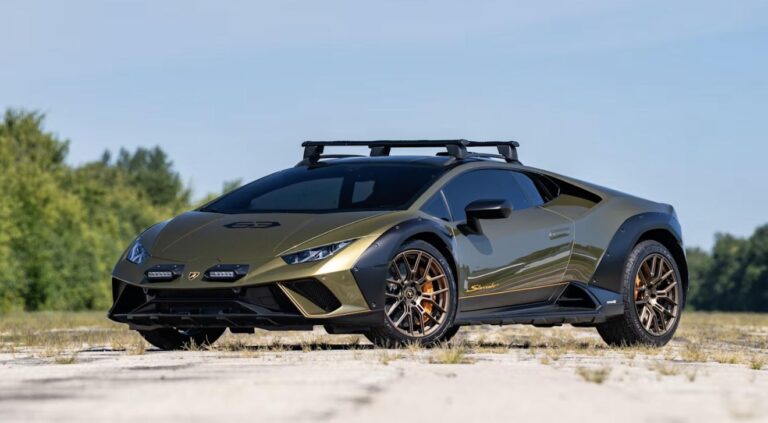 2024 Lamborghini Huracán Sterrato LP610-4 front three-quarter view, Verde Gea Lucido paint, crossing the block at Mecum's Nashville 2026 auction