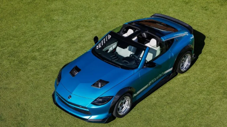 Overhead view of the Pacific Teal Nissan Z Kaze concept with both T-top roof panels removed