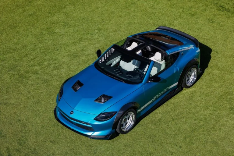 Overhead view of the Pacific Teal Nissan Z Kaze concept with both T-top roof panels removed