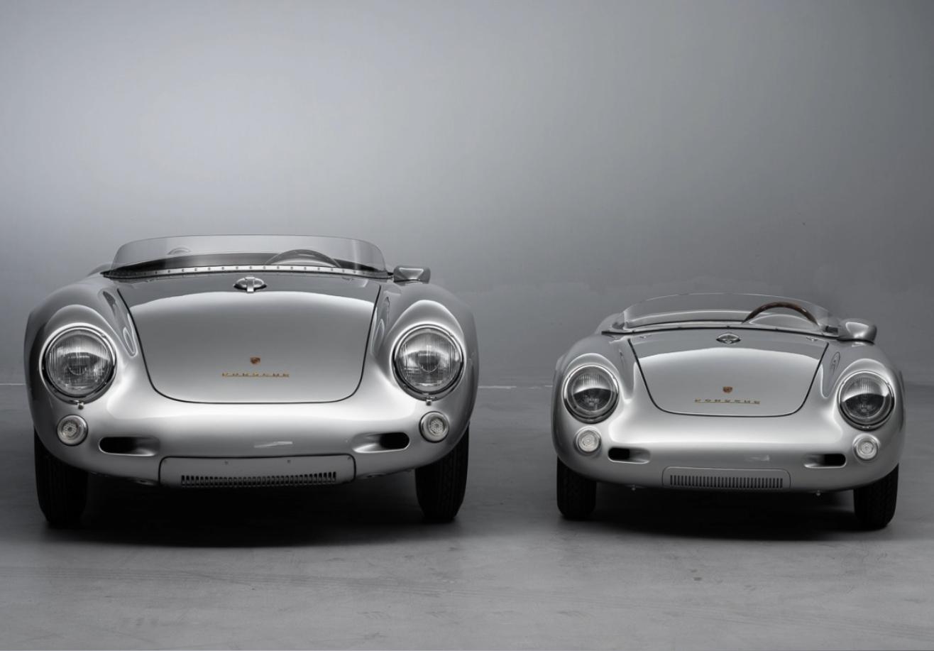 A full-size Porsche 550 Spyder parked beside the 80-percent-scale Porsche 550 J by Hedley Studios