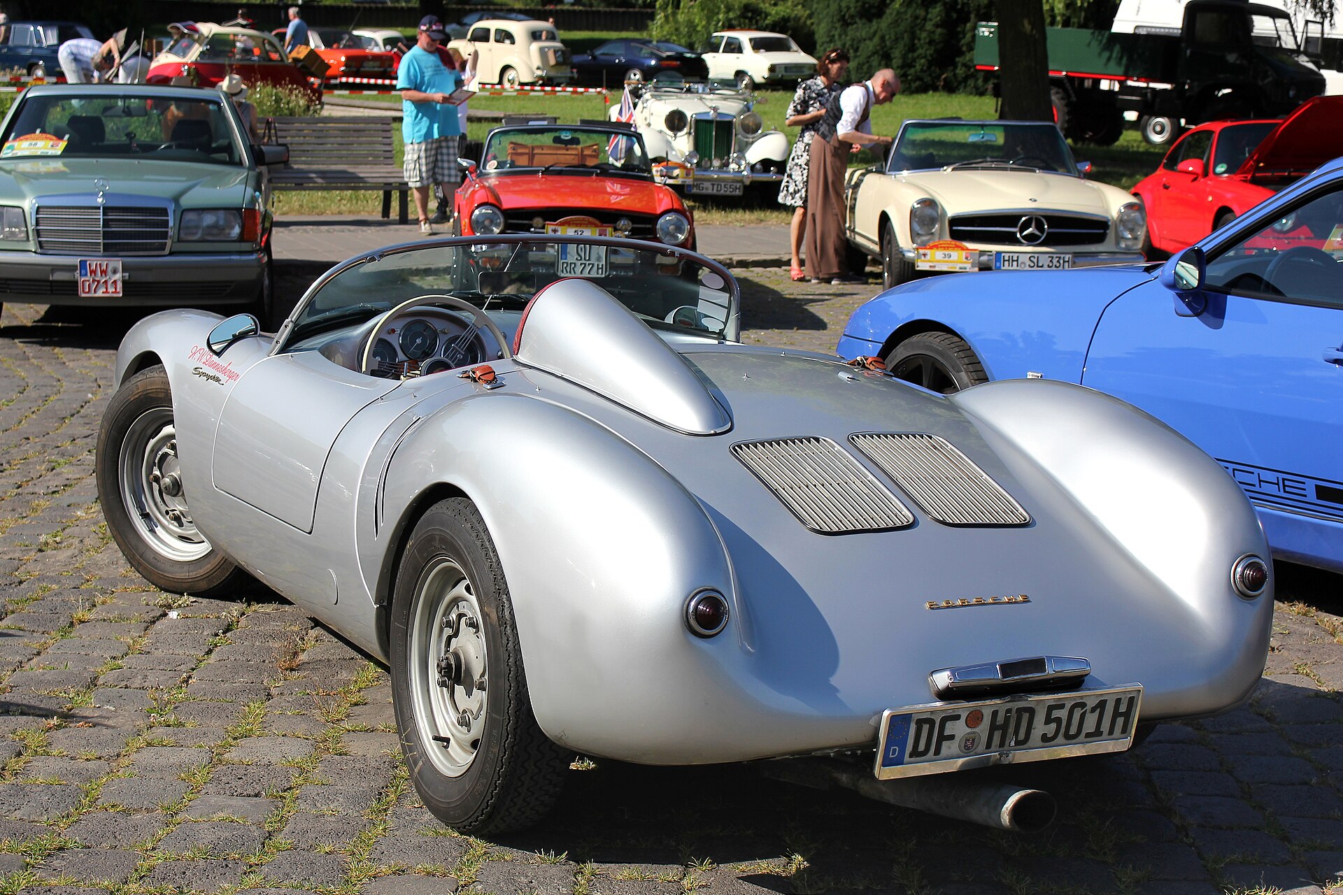 Rear view of a 1956 Porsche 550 Spyder, the same model as James Dean's Little Bastard