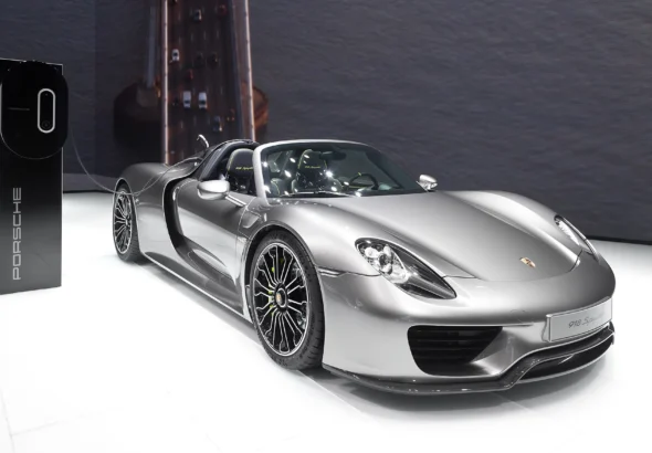 Silver Porsche 918 Spyder, the hybrid V8 flagship built at Weissach, on display at the 2013 IAA