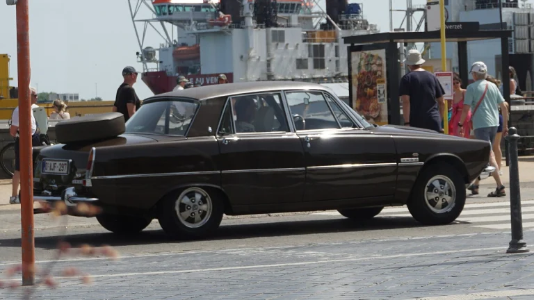 Rover P6 3500 V8 sedan, the model Princess Grace was driving in 1982