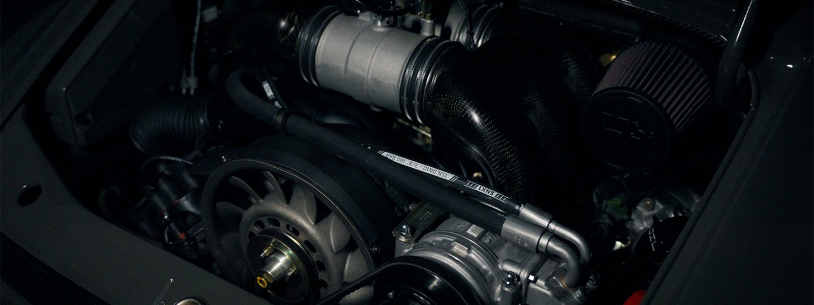 Air-cooled 3.8-liter flat-six engine in the TECHART GTclassic