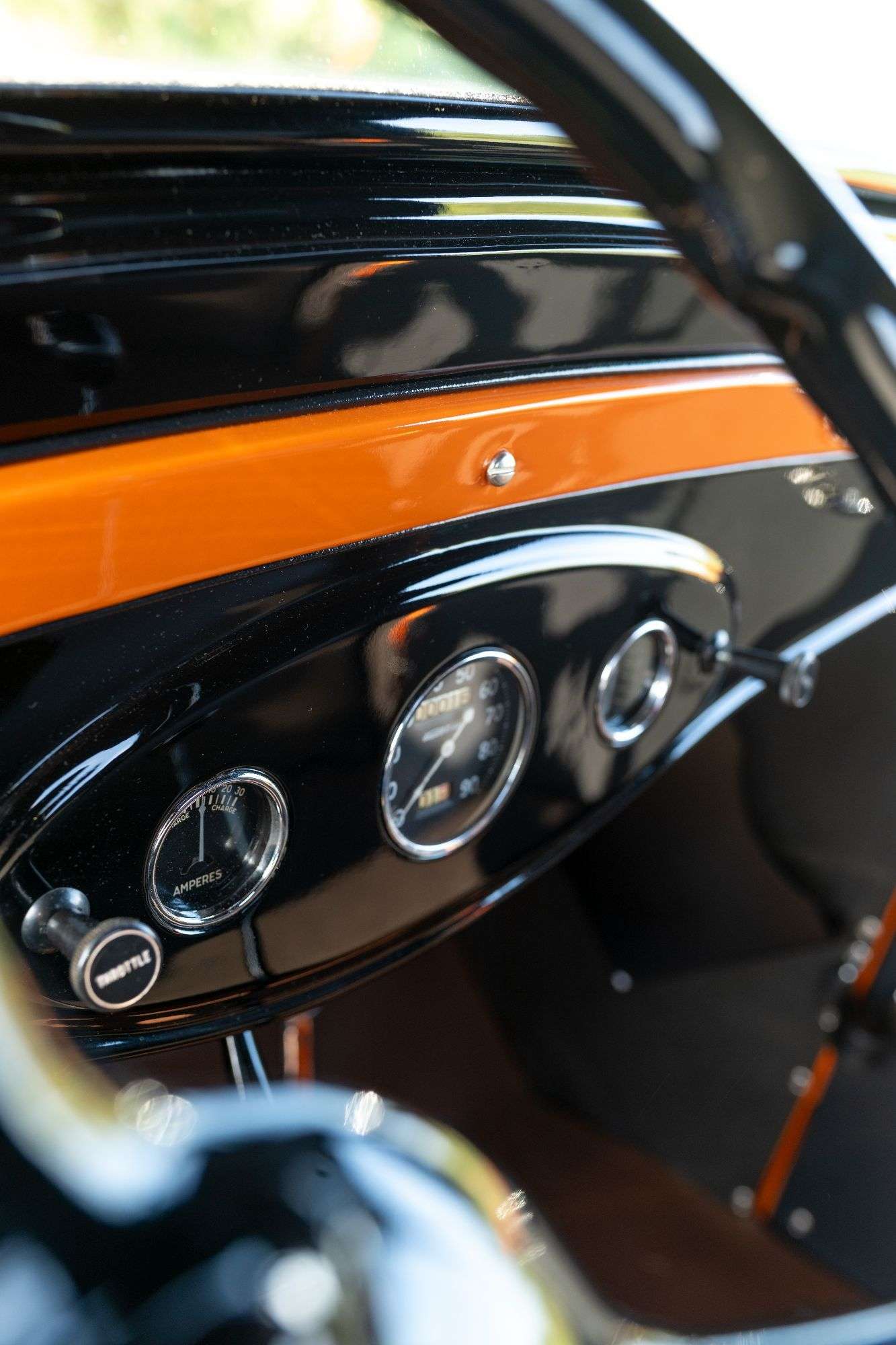 Instrument cluster of the 1933 Ford V8 Roadster Pickup