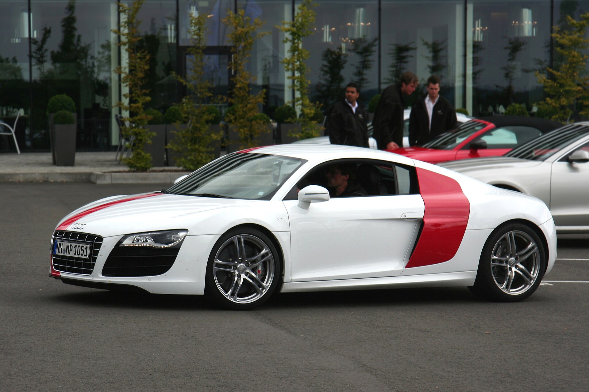 An Audi R8 V10
