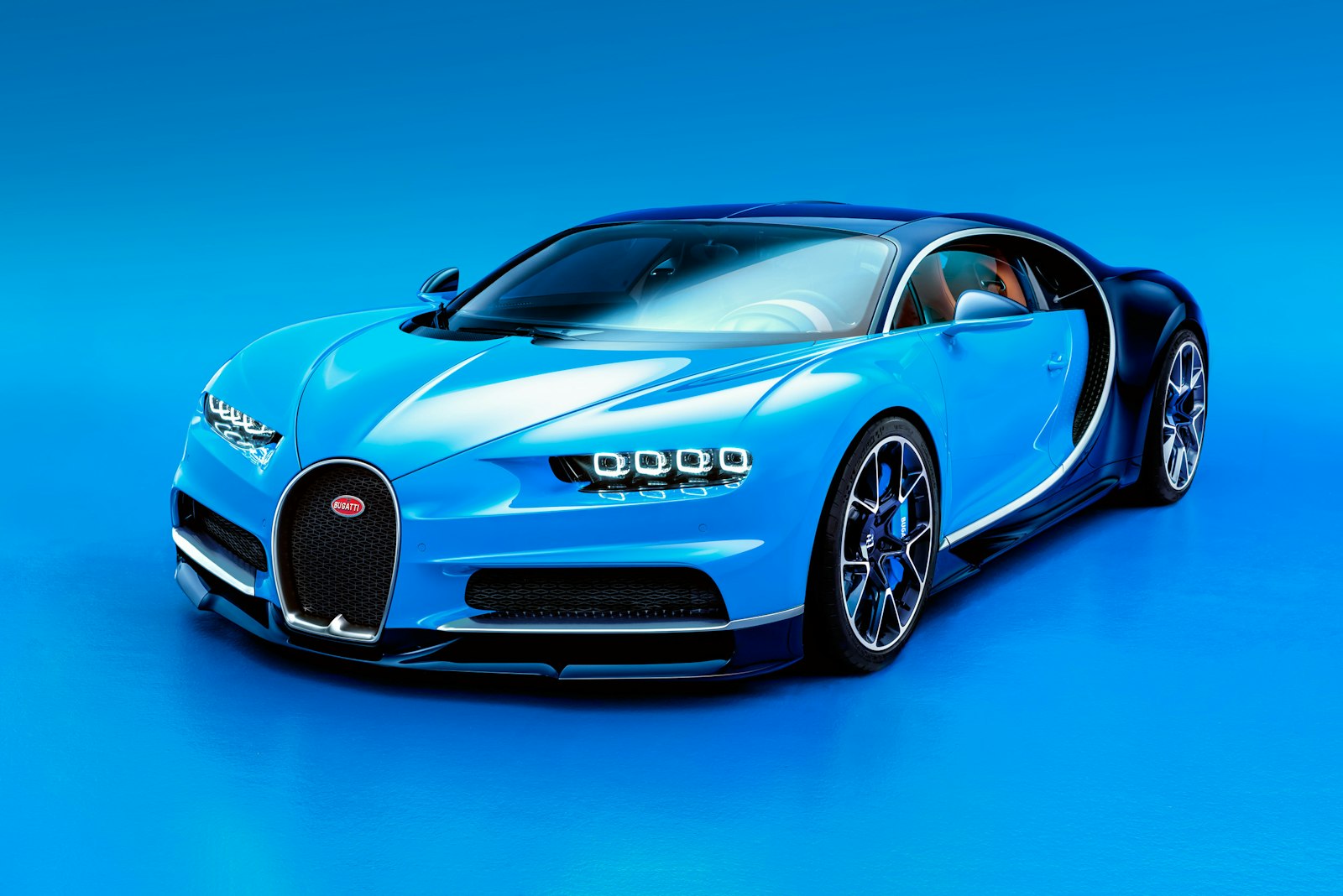 Bugatti Chiron press photo showing the horseshoe grille and eight-eye LED headlamps