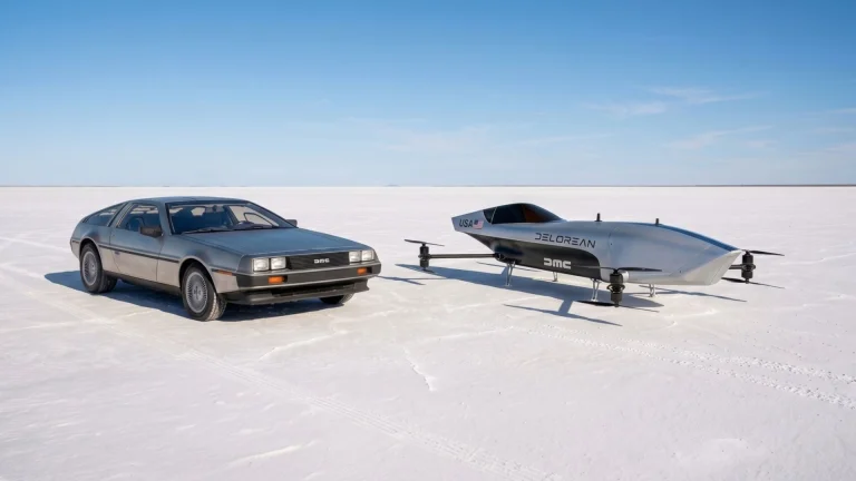 DeLorean DMC-12 beside a DeLorean-liveried Airspeeder aircraft